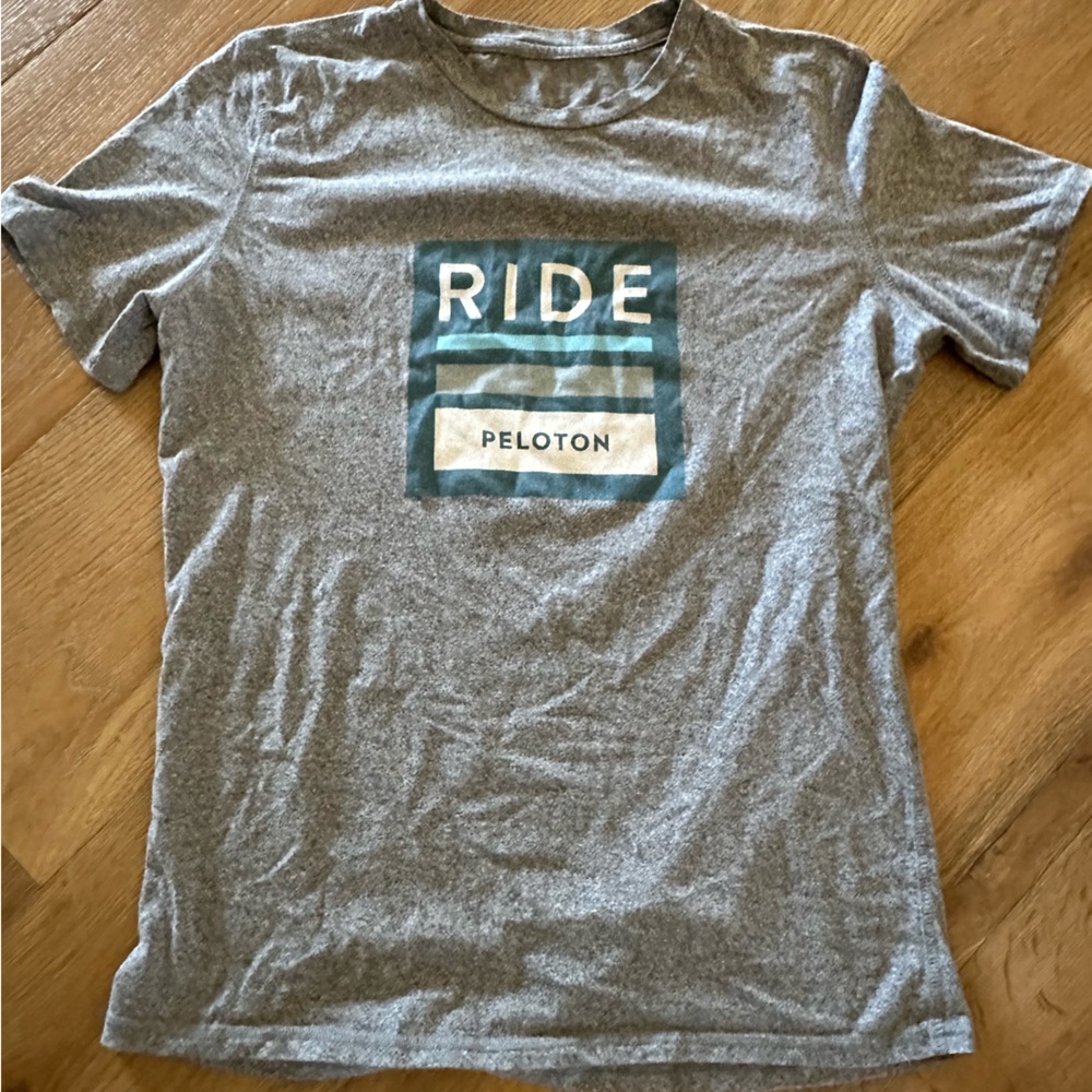 St33le x Peloton Grey Logo Shirt size Medium
